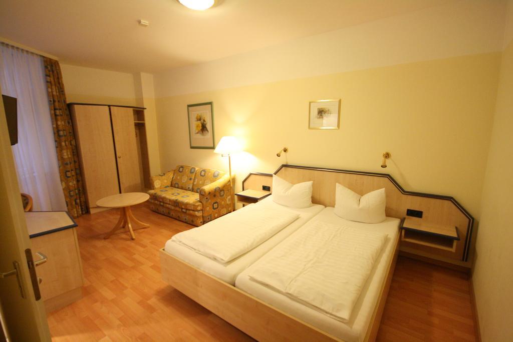 Altstadt Hotel Хайдельберг Экстерьер фото