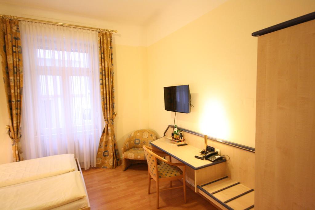 Altstadt Hotel Хайдельберг Экстерьер фото