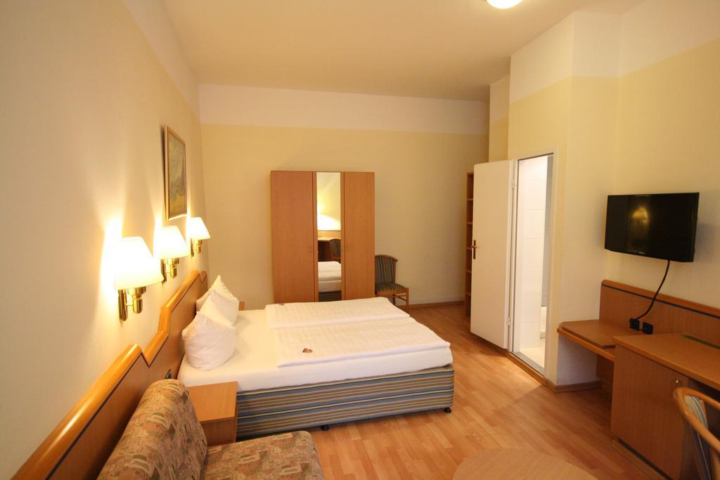 Altstadt Hotel Хайдельберг Экстерьер фото