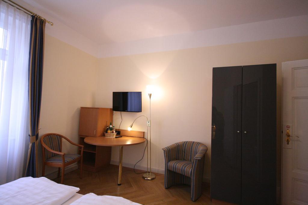 Altstadt Hotel Хайдельберг Экстерьер фото
