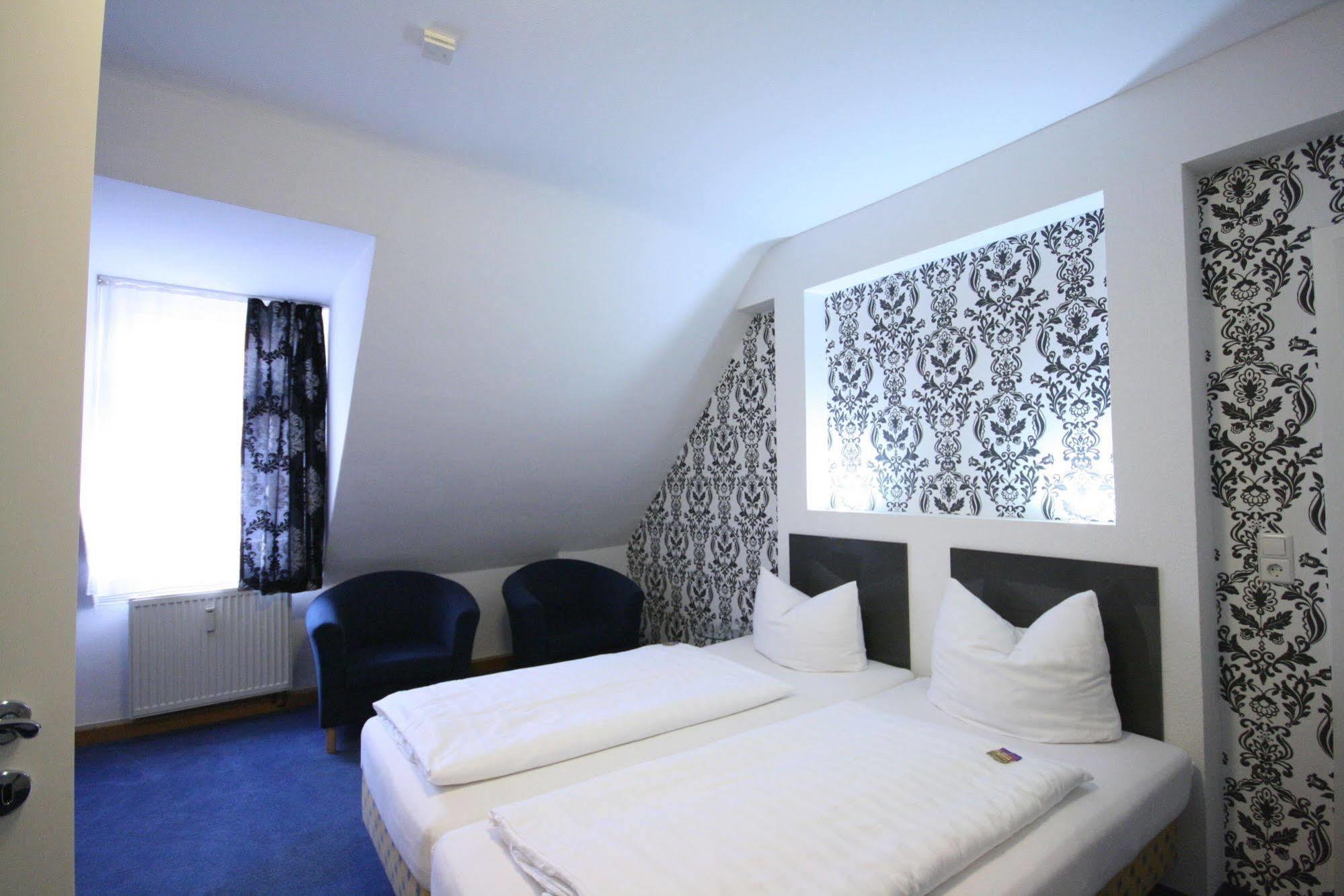Altstadt Hotel Хайдельберг Экстерьер фото