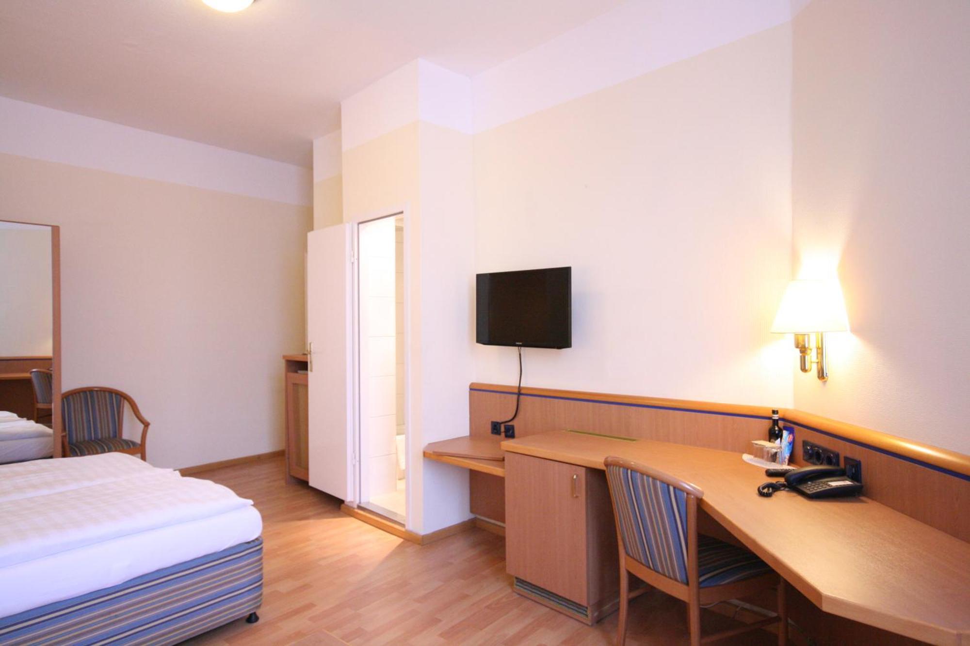 Altstadt Hotel Хайдельберг Экстерьер фото