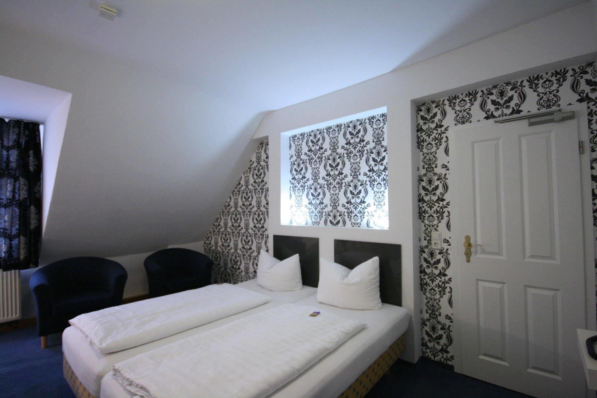 Altstadt Hotel Хайдельберг Экстерьер фото